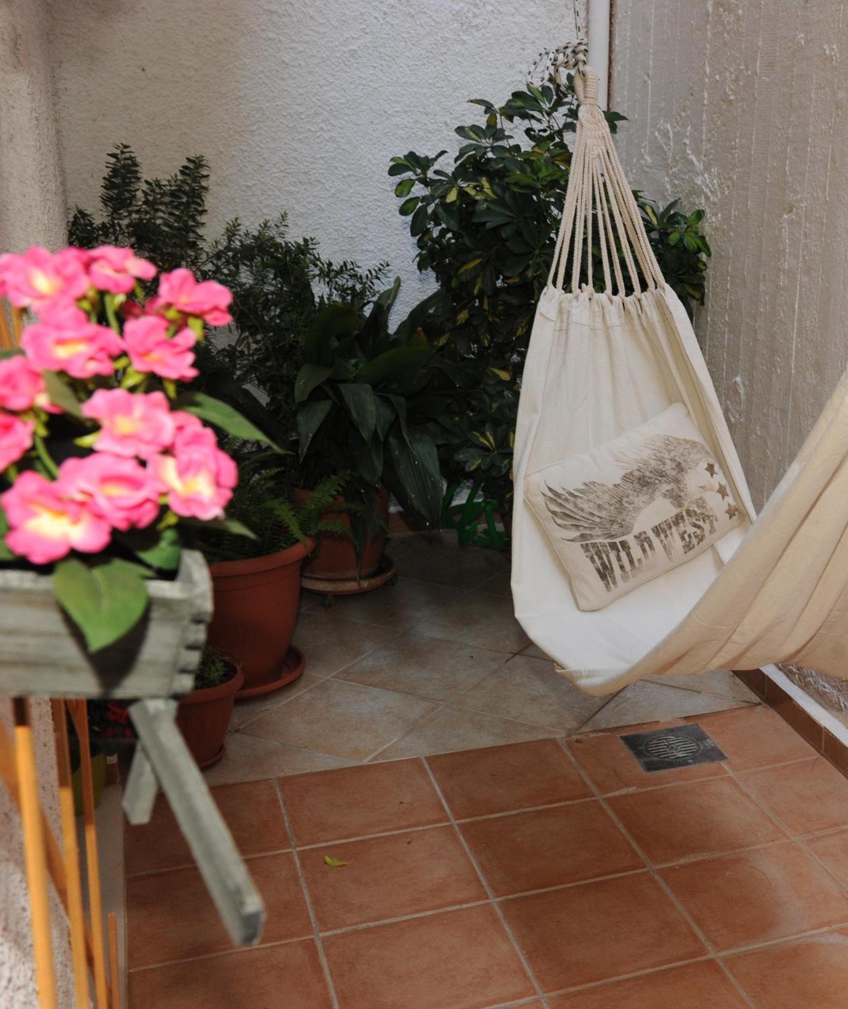 Delphic Moments - Sunny App 3Br, 2Ba With View Apartment Luaran gambar