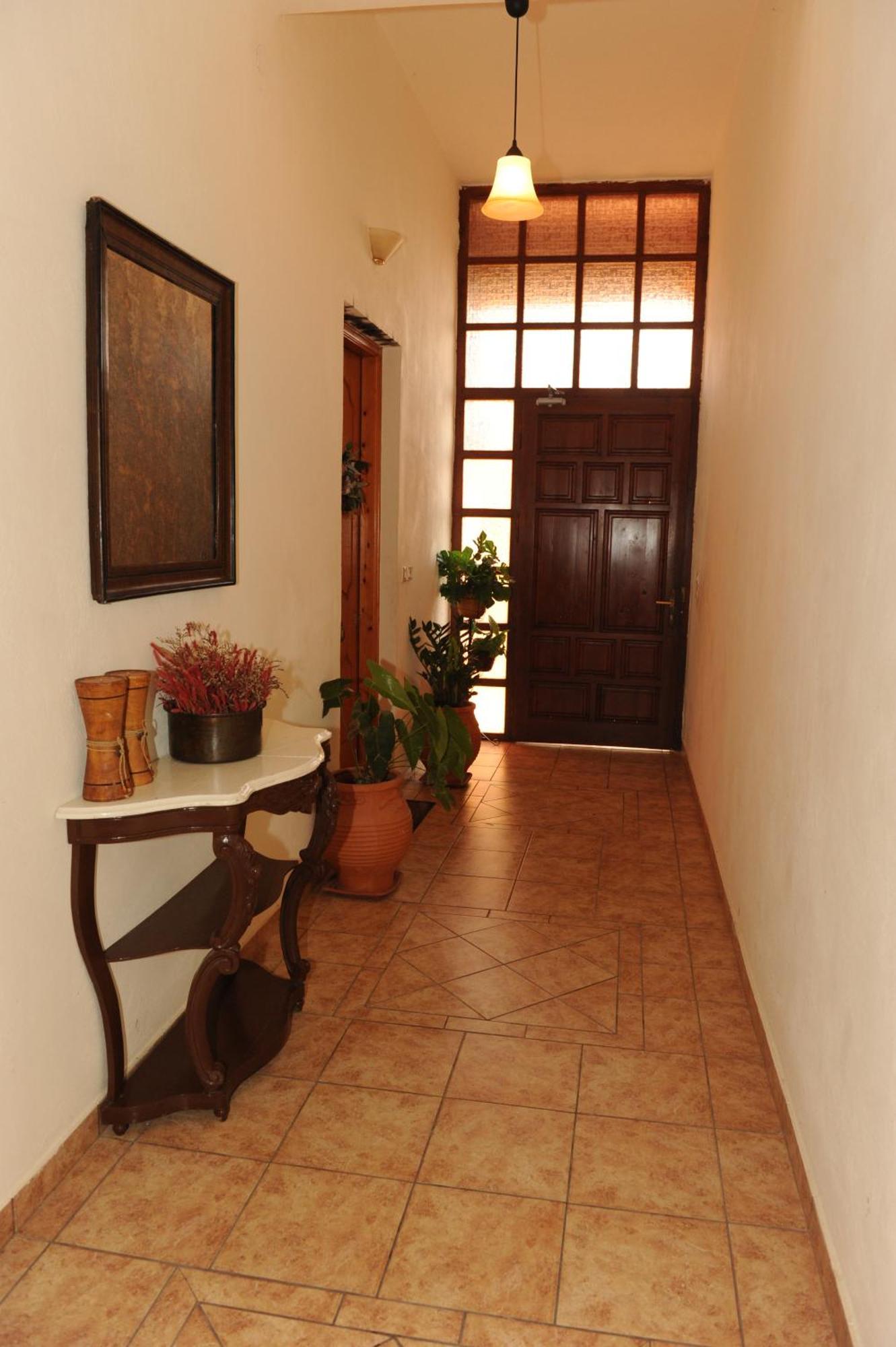 Delphic Moments - Sunny App 3Br, 2Ba With View Apartment Luaran gambar