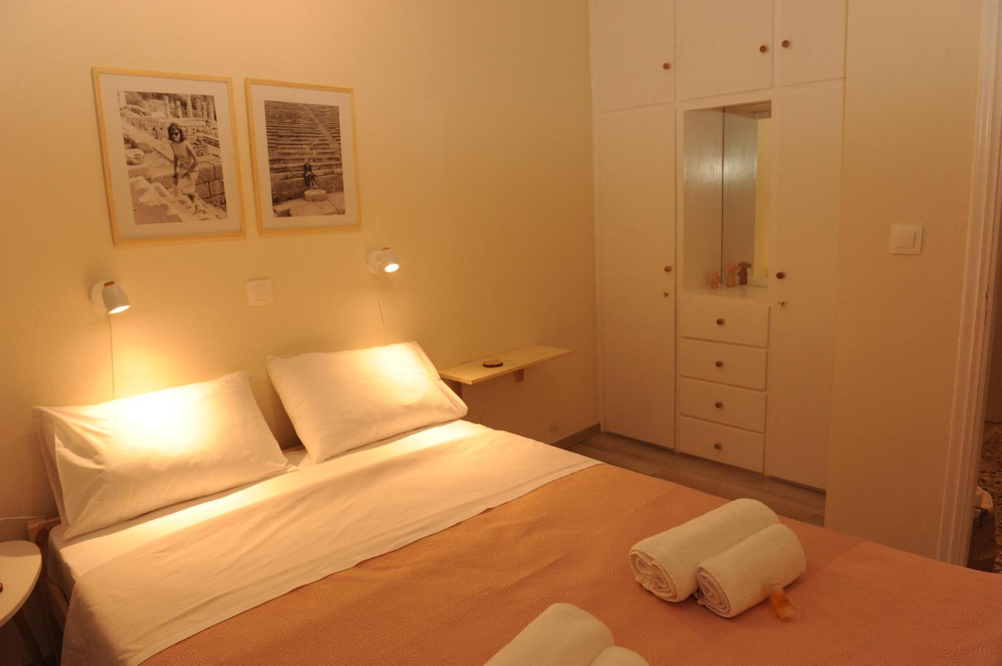 Delphic Moments - Sunny App 3Br, 2Ba With View Apartment Luaran gambar